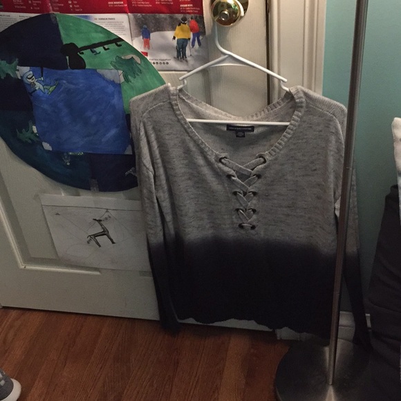 American Eagle faded v-neck sweater - Picture 1 of 2